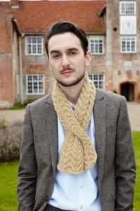 Cabled cravat